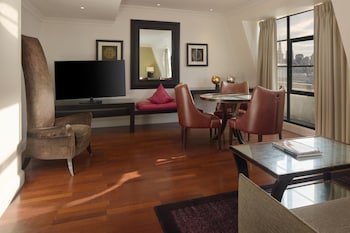 Studio Suite (Studio)