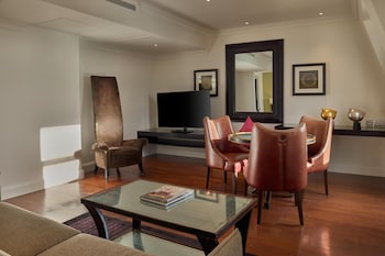 Studio Suite (Studio)