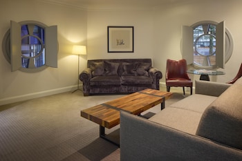 Suite, 1 Bedroom (View of the Square)