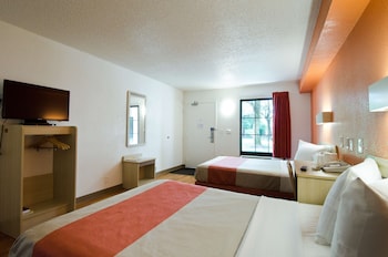 Standard Room, 2 Double Beds, Accessible, Non Smoking