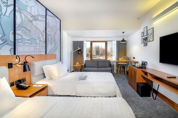 Deluxe Room, 2 Twin Beds, City View