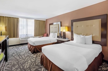 Standard Room, 2 Double Beds, Non Smoking, Refrigerator & Microwave