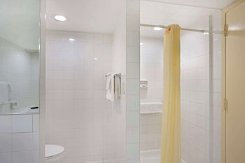 Suite, 1 King Bed, Non Smoking, Jetted Tub