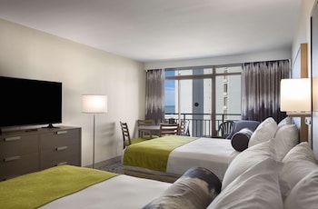 Standard Room, 2 Queen Beds, Balcony, Partial Ocean View