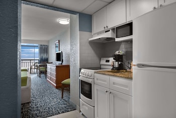 Standard Room, 2 Queen Beds, Balcony, Oceanfront