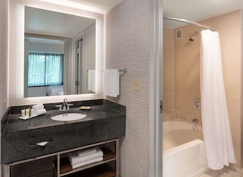 Room, 2 Queen Beds, Non Smoking (Panoramic)