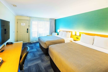 Room, 2 Queen Beds, Non Smoking