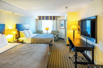 Room, 2 Queen Beds, Non Smoking (Upper Floor)