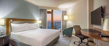 Deluxe Room, 1 King Bed, Sea View
