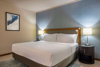 Deluxe Room, 1 King Bed, Sea View