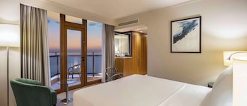 Deluxe Room, 1 King Bed (Panoramic)