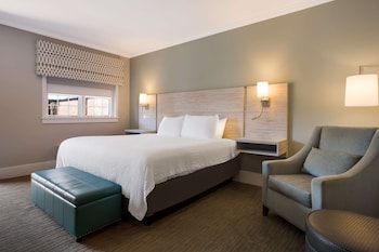 Standard Room, 1 King Bed, Non Smoking, Refrigerator & Microwave