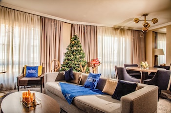Executive Suite (Pommery Christmas)