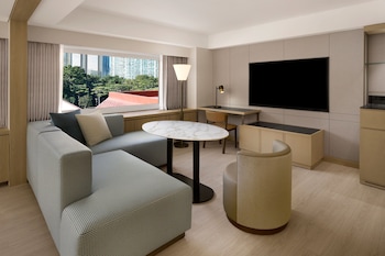 Deluxe Family Ondol Suite, 1 Bedroom Suite, 1 King and 1 Twin, Dongbaek Park view