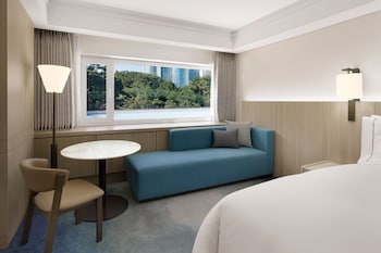 Deluxe Park King, 1 King, Dongbaek Park view