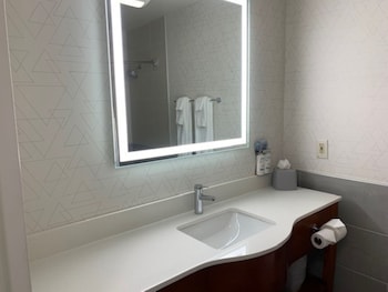 Standard Room, 1 King Bed, Accessible (Communications)