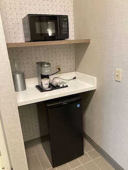 Standard Room, 1 King Bed, Accessible (Communications)