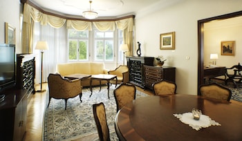 Presidential Suite, Balcony, Lake View
