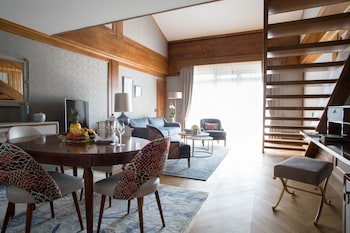 Superior Duplex Suite