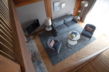 Superior Duplex Suite