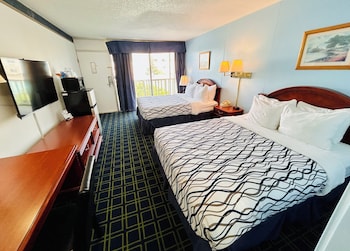 Room, 2 Queen Beds, Non Smoking