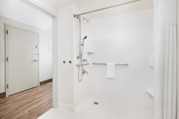1 Queen Bed, Mobility/Hearing Accessible, Roll in Shower, Non-Smoking