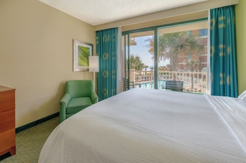 Standard Room, 2 Queen Beds, Pool View
