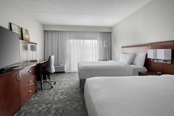 Room, 2 Double Beds (Mobility/Hearing Accessible, Tub)