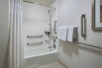 Room, 2 Double Beds (Mobility/Hearing Accessible, Tub)