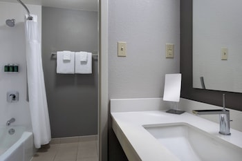 Room, 2 Double Beds (Mobility/Hearing Accessible, Tub)