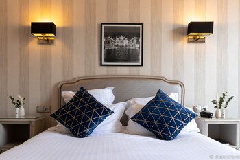 Double Classic Room - courtyard view