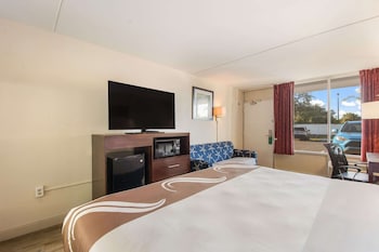 Suite, 1 King Bed with Sofa bed, Non Smoking (Upgrade)