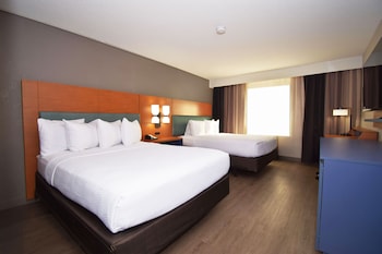 Room, 2 Queen Beds, Accessible, Non Smoking