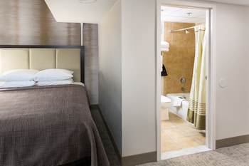 Standard Room, 2 Queen Beds, City View