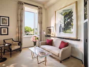 Suite (Eden)