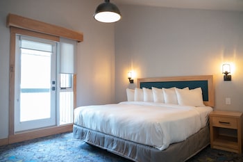 Deluxe Condo, 1 Bedroom (Loft - King, Queen)