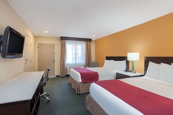 Room, 2 Queen Beds, Non Smoking