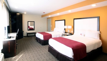 Room, 2 Queen Beds, Non Smoking