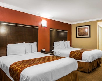 Standard Room, 2 Queen Beds, Non Smoking
