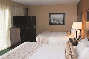 Room, 2 Queen Beds, Non Smoking