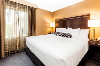 Suite, 1 Bedroom, Non Smoking (1 King Bed)