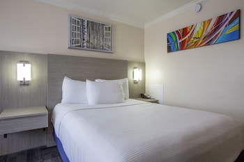 Standard Room, 1 Queen Bed
