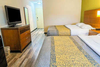Room, 2 Queen Beds, Non Smoking