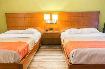 Room, 2 Double Beds, Smoking