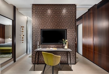 Premium Balcony Suite