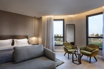 Grand Premium (Old city view)