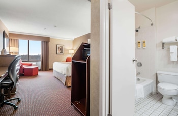 Standard Room, 1 King Bed, Non Smoking, Tower