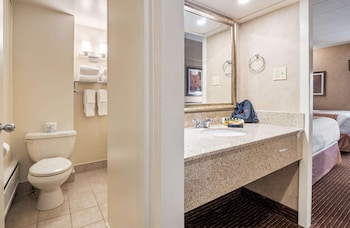 Standard Room, 2 Queen Beds, Non Smoking, Tower