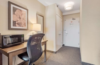 Standard Room, 1 King Bed, Jetted Tub, Tower