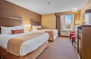Standard Room, 2 Queen Beds, Non Smoking, Refrigerator
